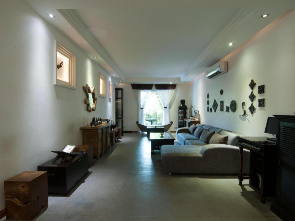 ลา โรส บูติก โฮเต็ล แอนด์ สปา Hotel พนมเปญ ภายนอก รูปภาพ