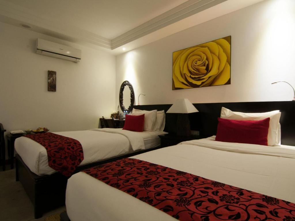 ลา โรส บูติก โฮเต็ล แอนด์ สปา Hotel พนมเปญ ภายนอก รูปภาพ