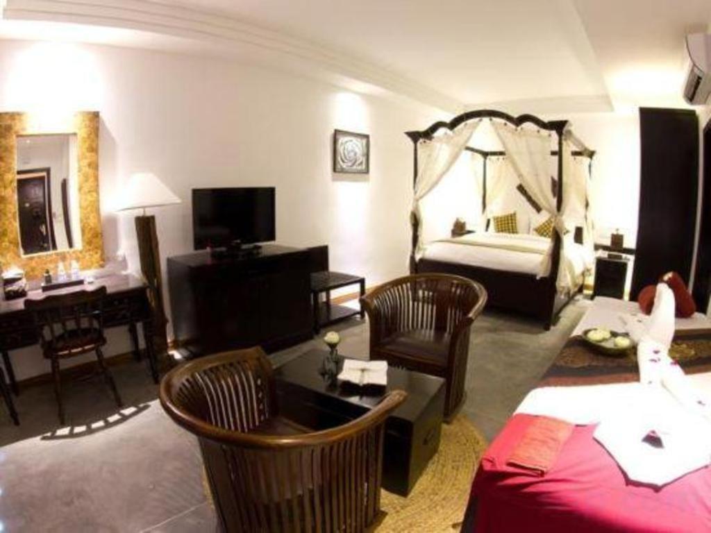 ลา โรส บูติก โฮเต็ล แอนด์ สปา Hotel พนมเปญ ภายนอก รูปภาพ