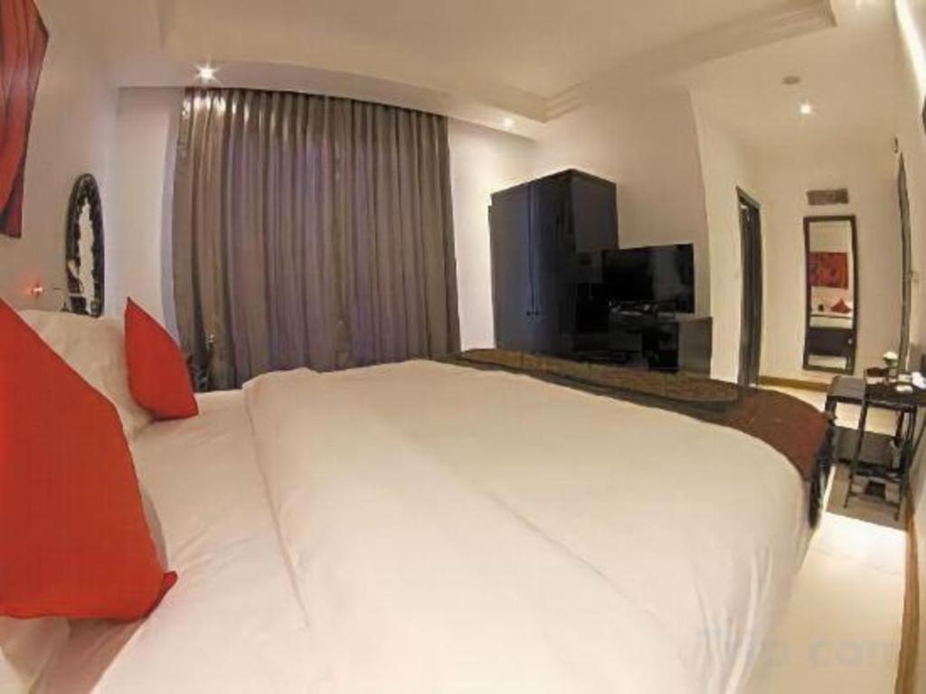 ลา โรส บูติก โฮเต็ล แอนด์ สปา Hotel พนมเปญ ภายนอก รูปภาพ