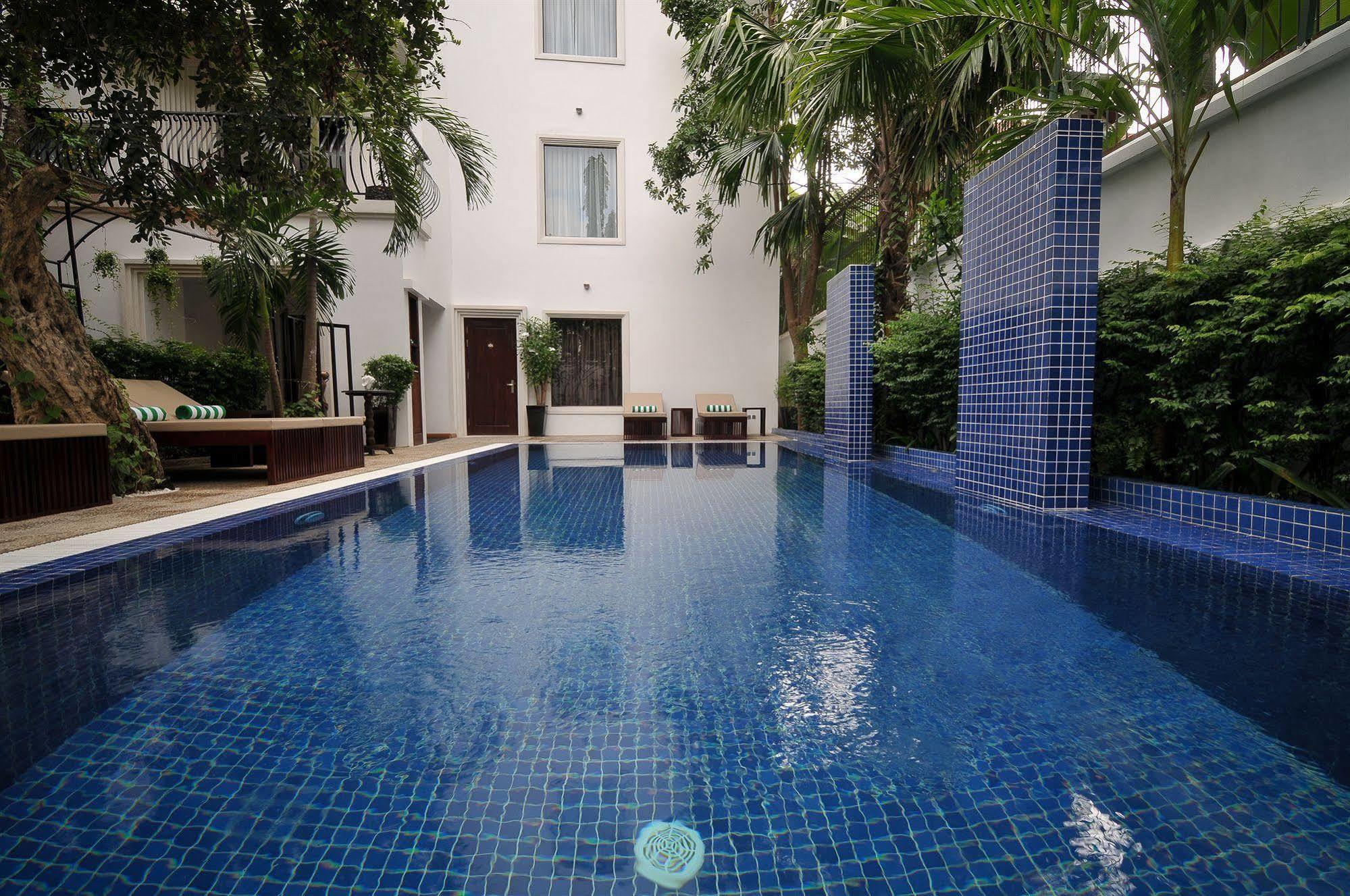 ลา โรส บูติก โฮเต็ล แอนด์ สปา Hotel พนมเปญ ภายนอก รูปภาพ